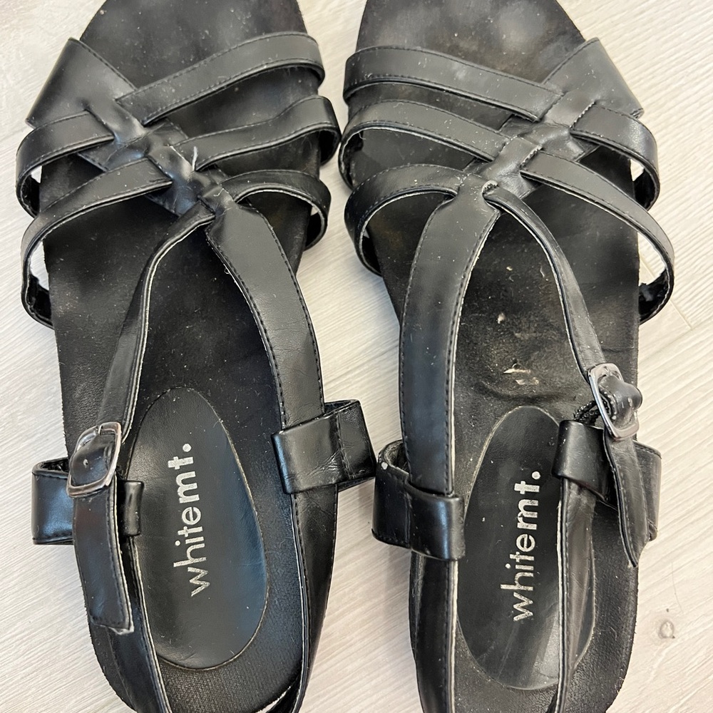 Whitemt Black Sandals with Crisscross Straps